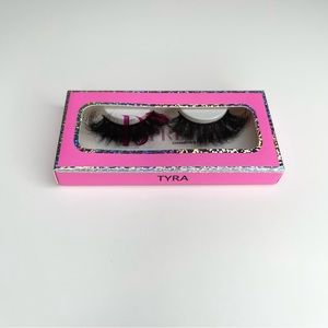 Tyra Lashes